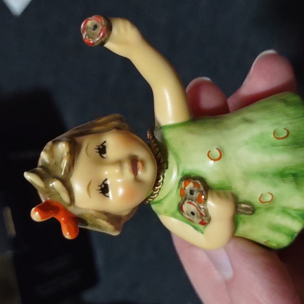 Goebel Hummel Forever Yours 014 Hum 793 1st Issue Original Box Figurine